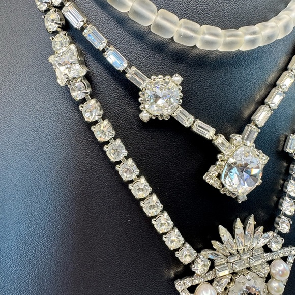 DYLANLEX Crystal and Pearl Statement Necklace - Picture 3 of 7